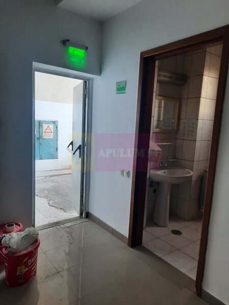 Inchiriere spatiu comercial bd Unirii, vitrina 25ml, stradal